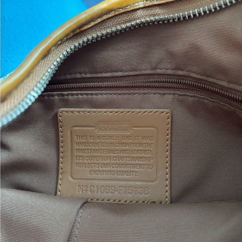 Stylish Multicolor Coach Shoulder Bag - image 4